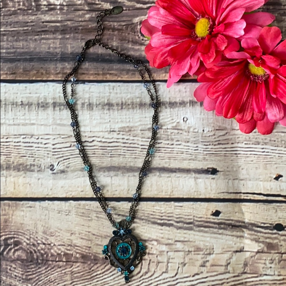 Vintage Turquoise Blue Crystals Quality Necklace